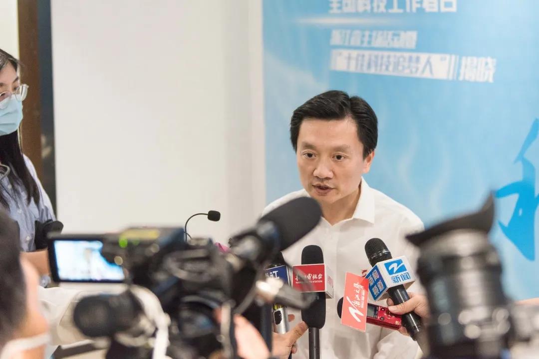 全国科技工作者日，云顶集团信息董事长范渊获“十佳科技追梦人”奖项